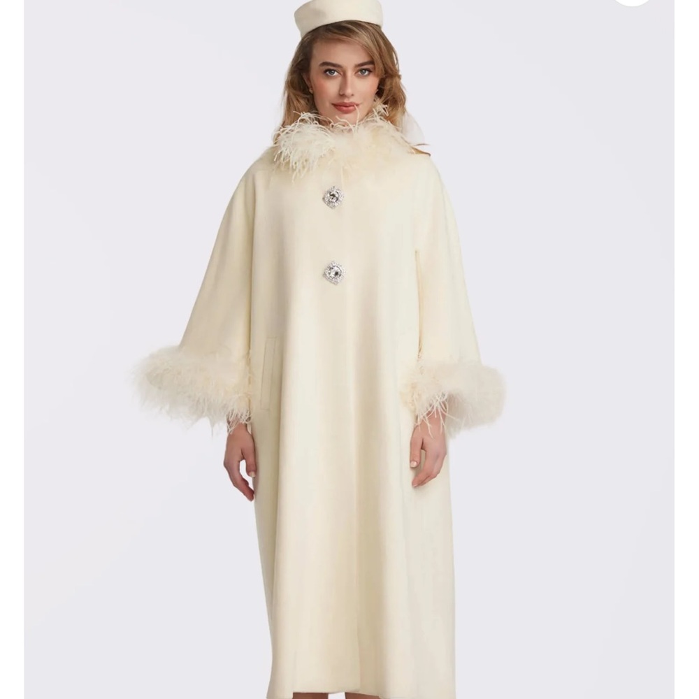 Nana Jacqueline Nina Feather Coat White